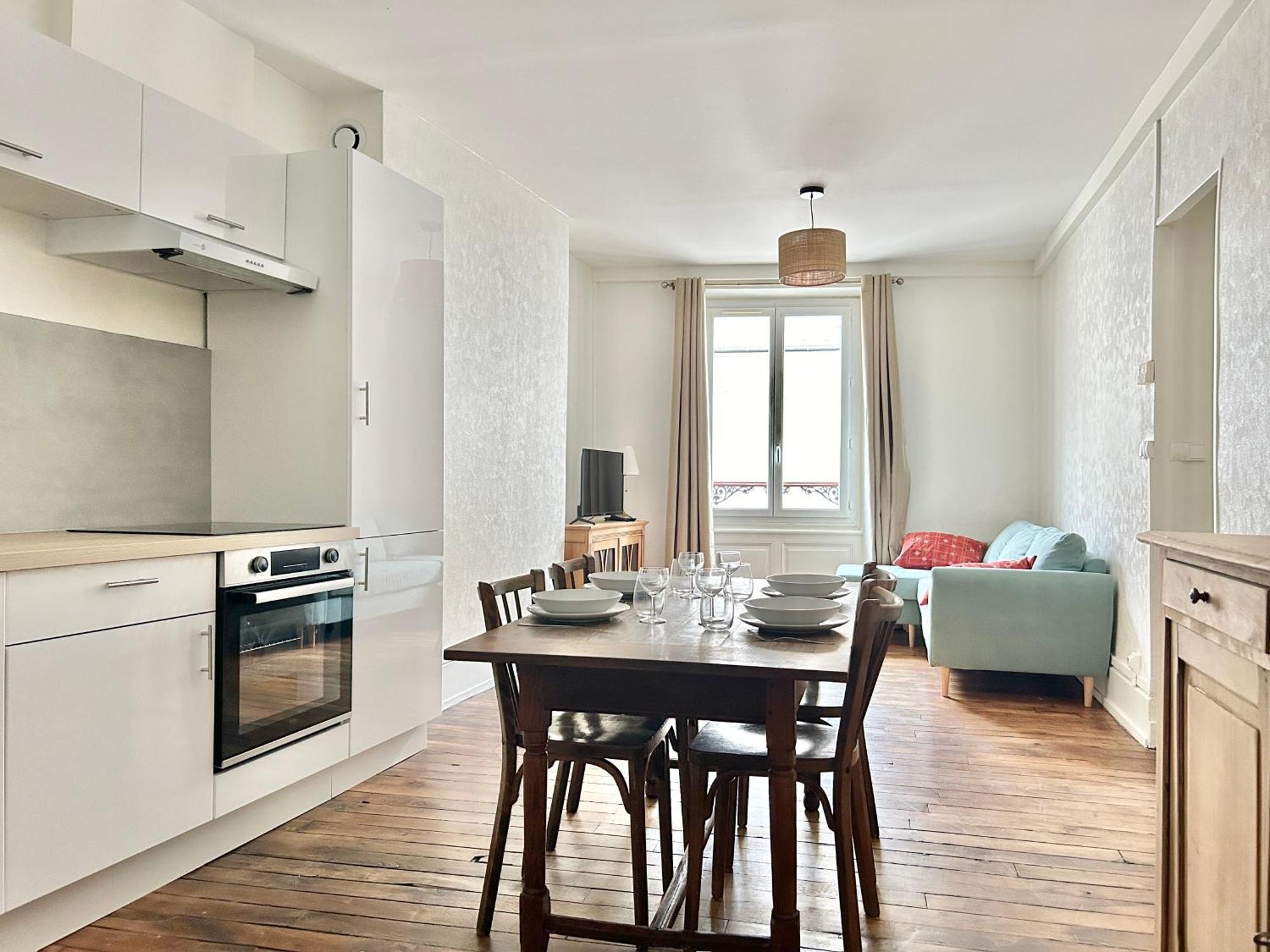 Appartement Pinede - 2 Chambres - Centre Ville Орлеан Екстериор снимка