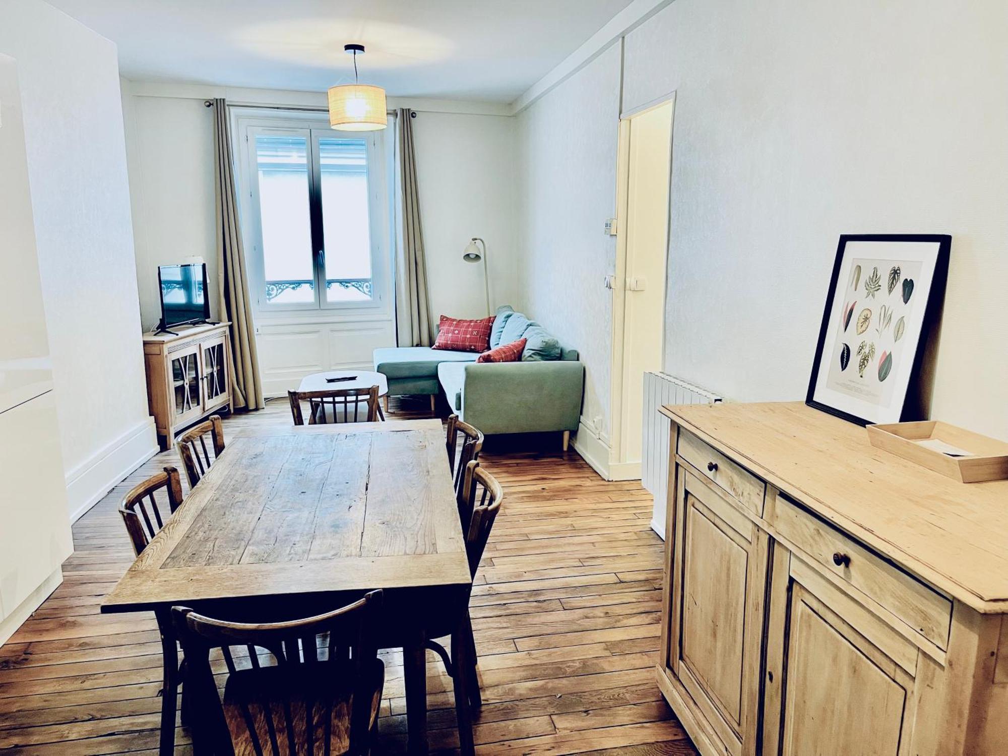 Appartement Pinede - 2 Chambres - Centre Ville Орлеан Екстериор снимка